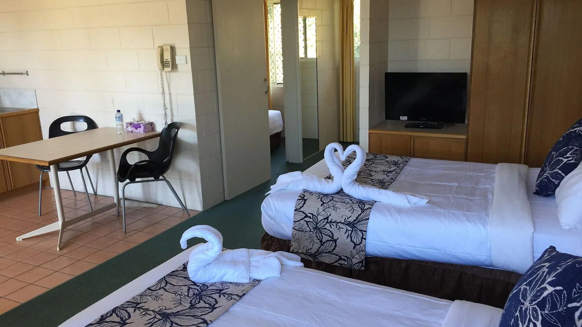 Island View Motel Townsville 4*,  Australia